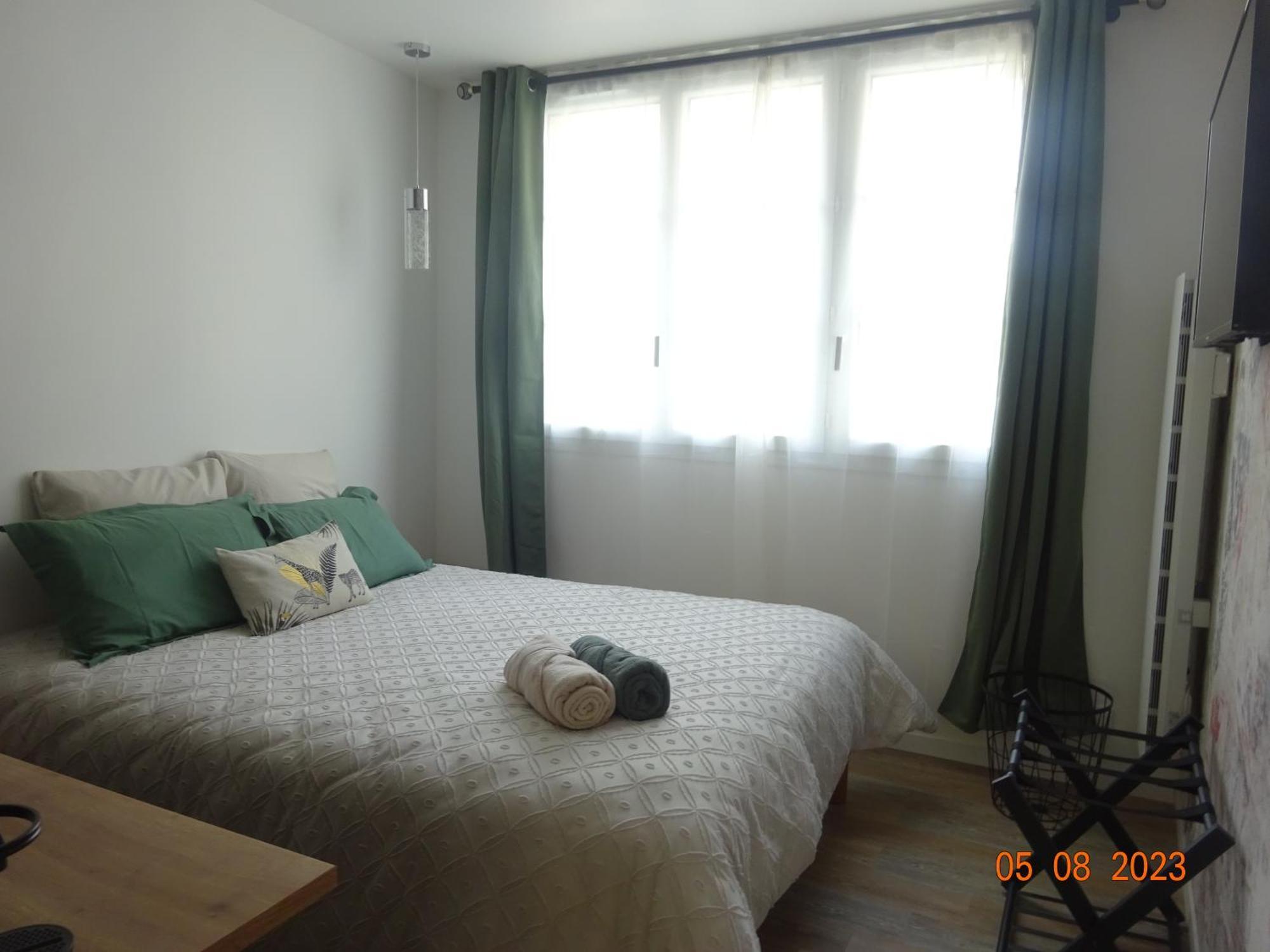 Dandy - Chambre Tout Confort Centre-Ville Nogent-Le-Rotrou Exterior foto